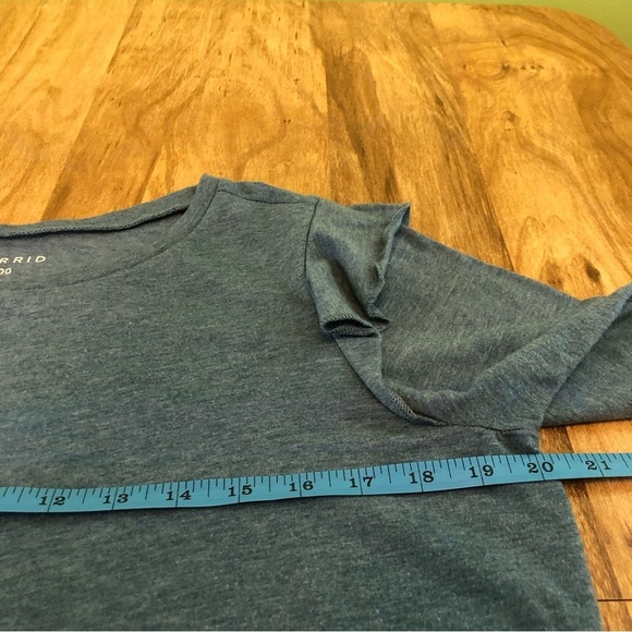 Torrid Classic Fit Ice Blue Ruffled Tee Long Sleeve TShirt Womens Size 00 - Picture 7 of 8